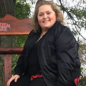 Meet your Posher, Briana